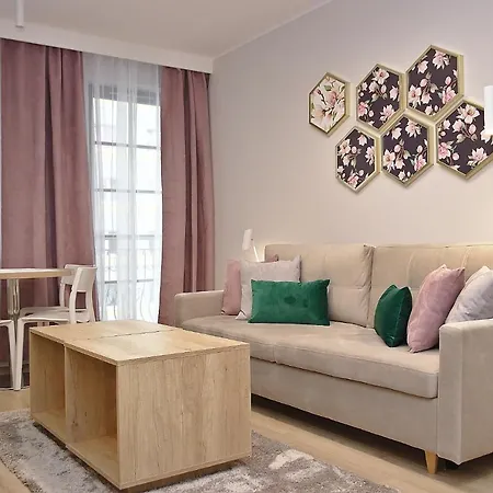 아파트 - Kwartal Rozy Wiatrow Ii *