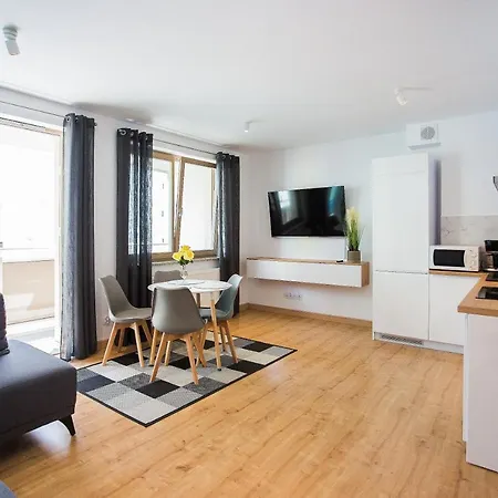 - Kwartal Rozy Wiatrow Ii *