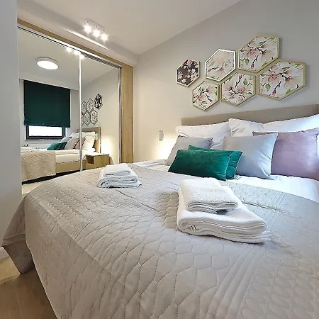 아파트 - Kwartal Rozy Wiatrow Ii *