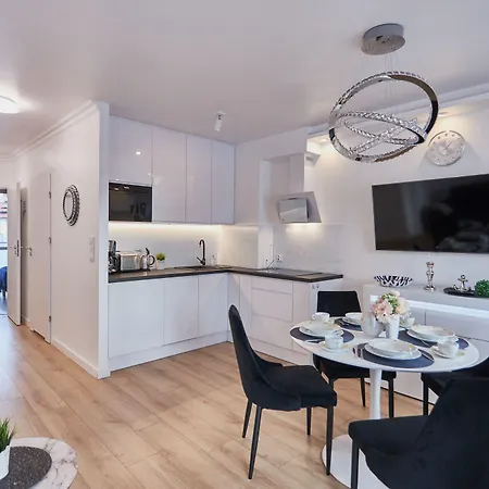 - Kwartał Róży Wiatrów Ii Apartamento *